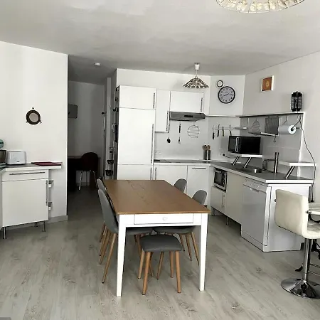 Διαμέρισμα Bel Climatise Centre *